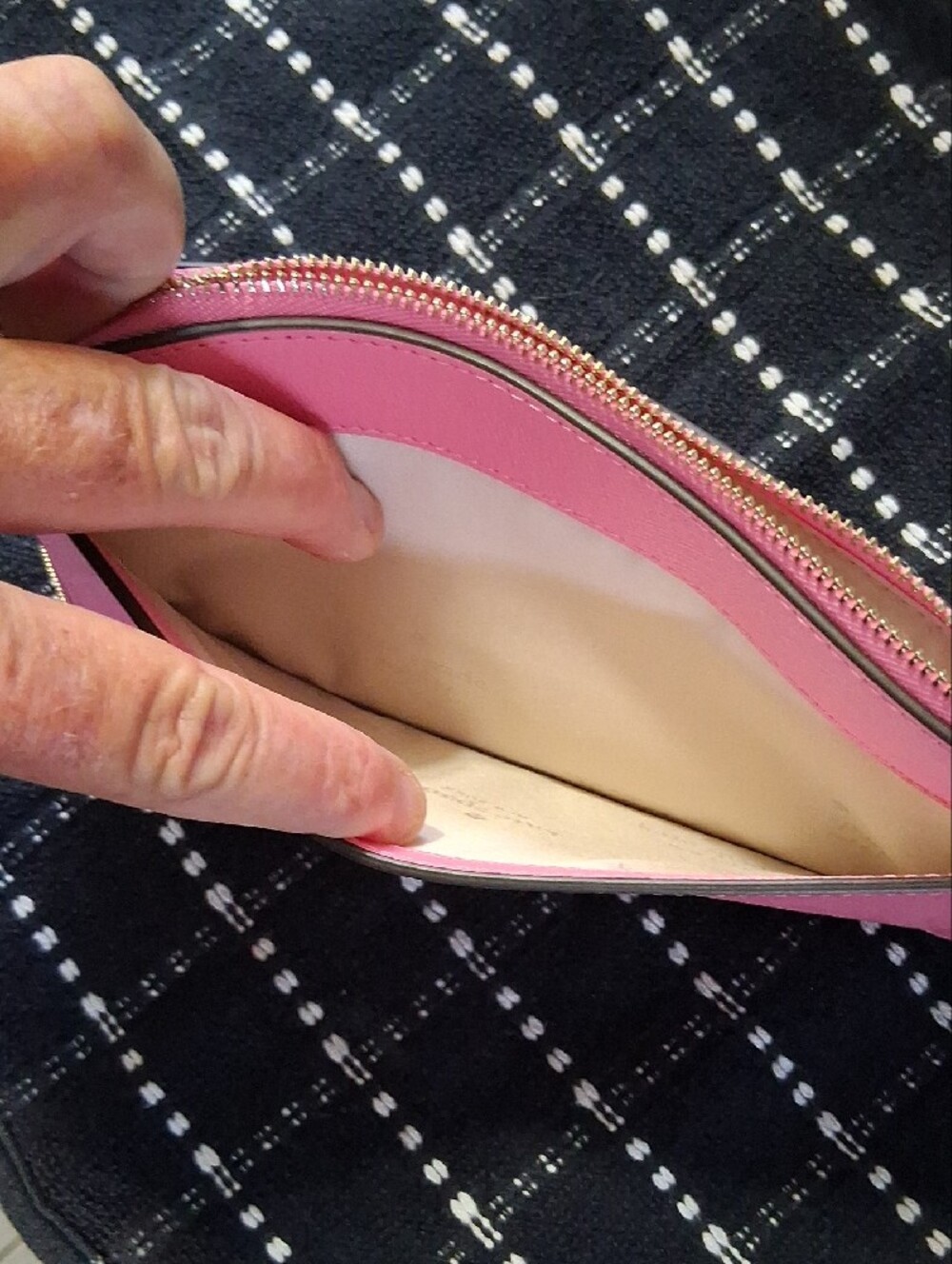 kate spade Pink Saffiano Wristlet Clutch.NWOT - Picture 7 of 10